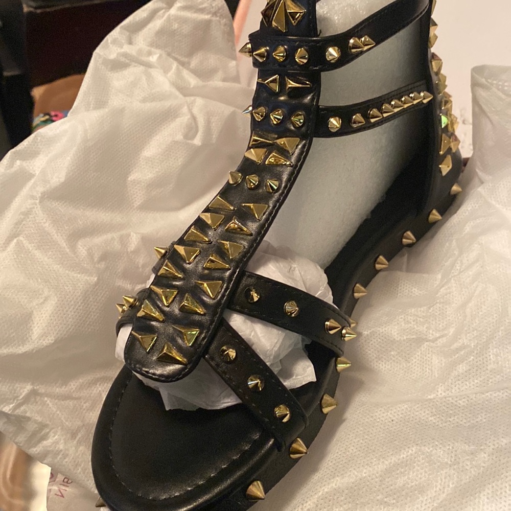 Cape Robbin sandals